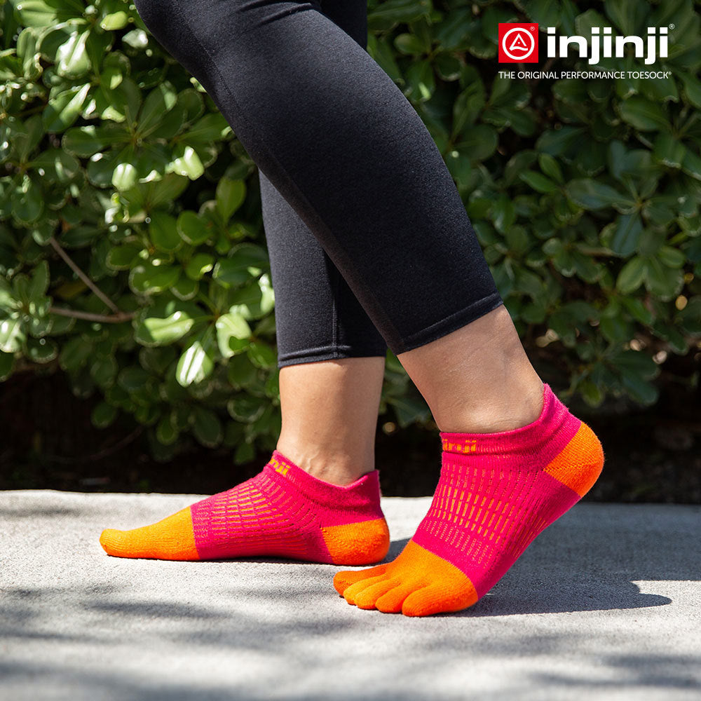 Injinji - 【injinji】女 Run輕量吸排五趾隱形襪NX(辣橘紅)  - WAA9004 | COOLMAX 女生腳型 吸濕排汗 輕量透氣 五趾襪 隱形襪